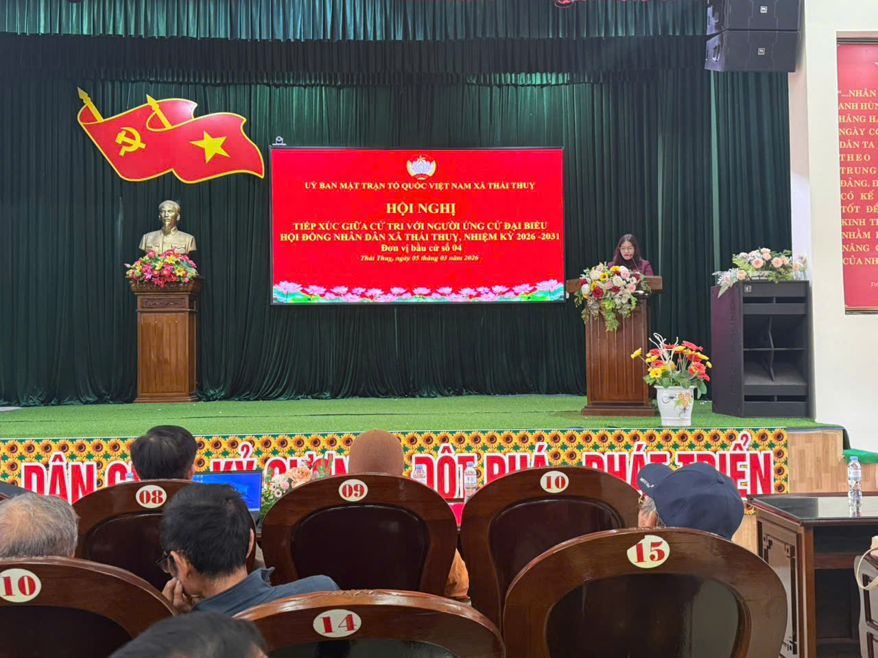 Hội nghị tiếp xúc cử tri với đại biểu HĐND xã, vận động bầu cử thuộc đơn vị bầu cử số 04