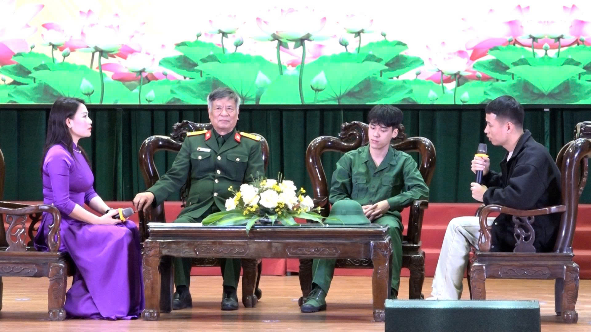 Xã Thái Thuỵ tổ chức hội nghị giao lưu, gặp mặt các thanh niên chuẩn bị lên đường nhập ngũ và tham gia nghĩa vụ công an nhân dân năm 2026