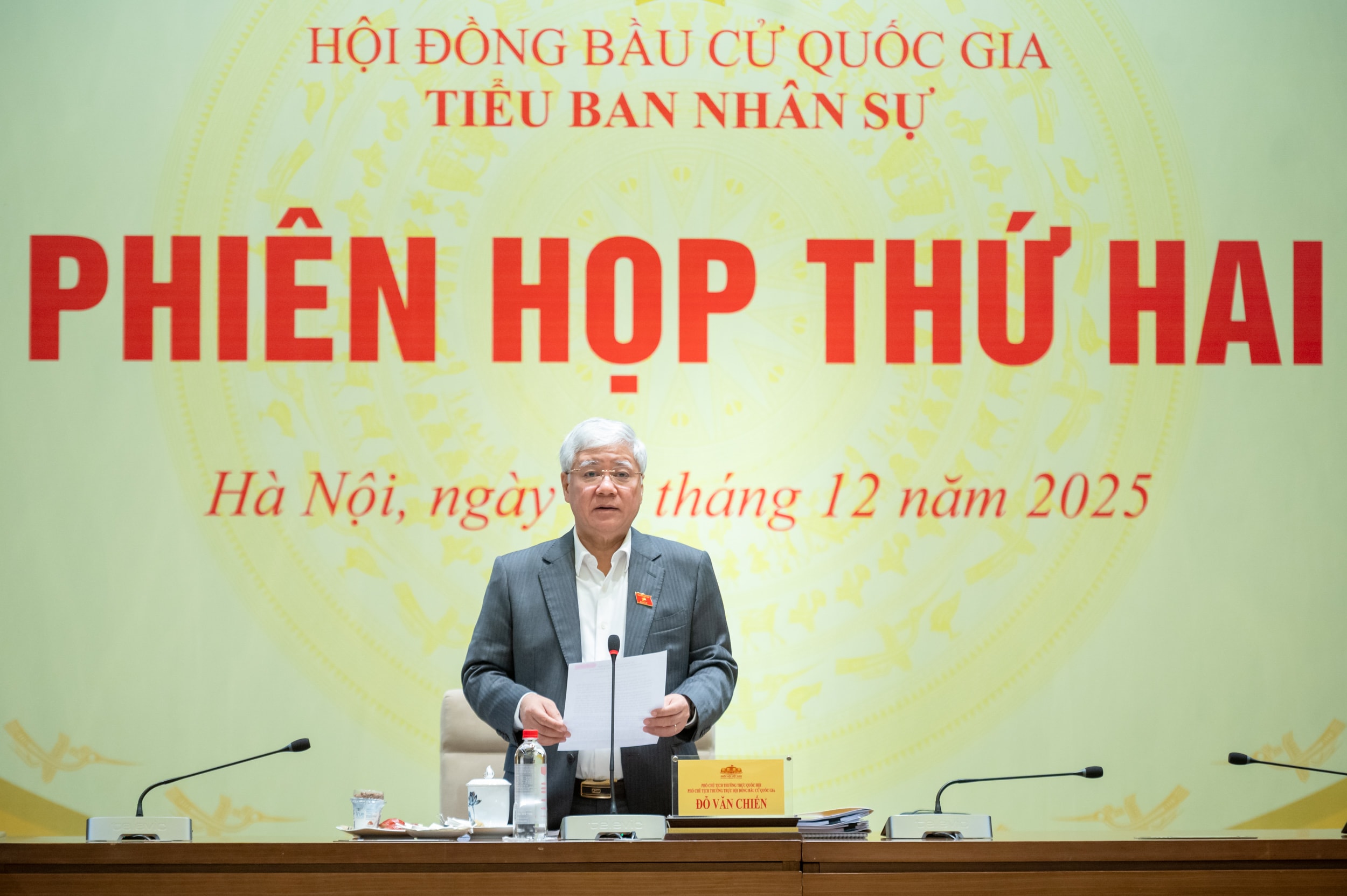 Phó Chủ tịch Thường trực Quốc hội Đỗ Văn Chiến chủ trì Phiên họp Tiểu ban nhân sự, Hội đồng Bầu cử quốc gia