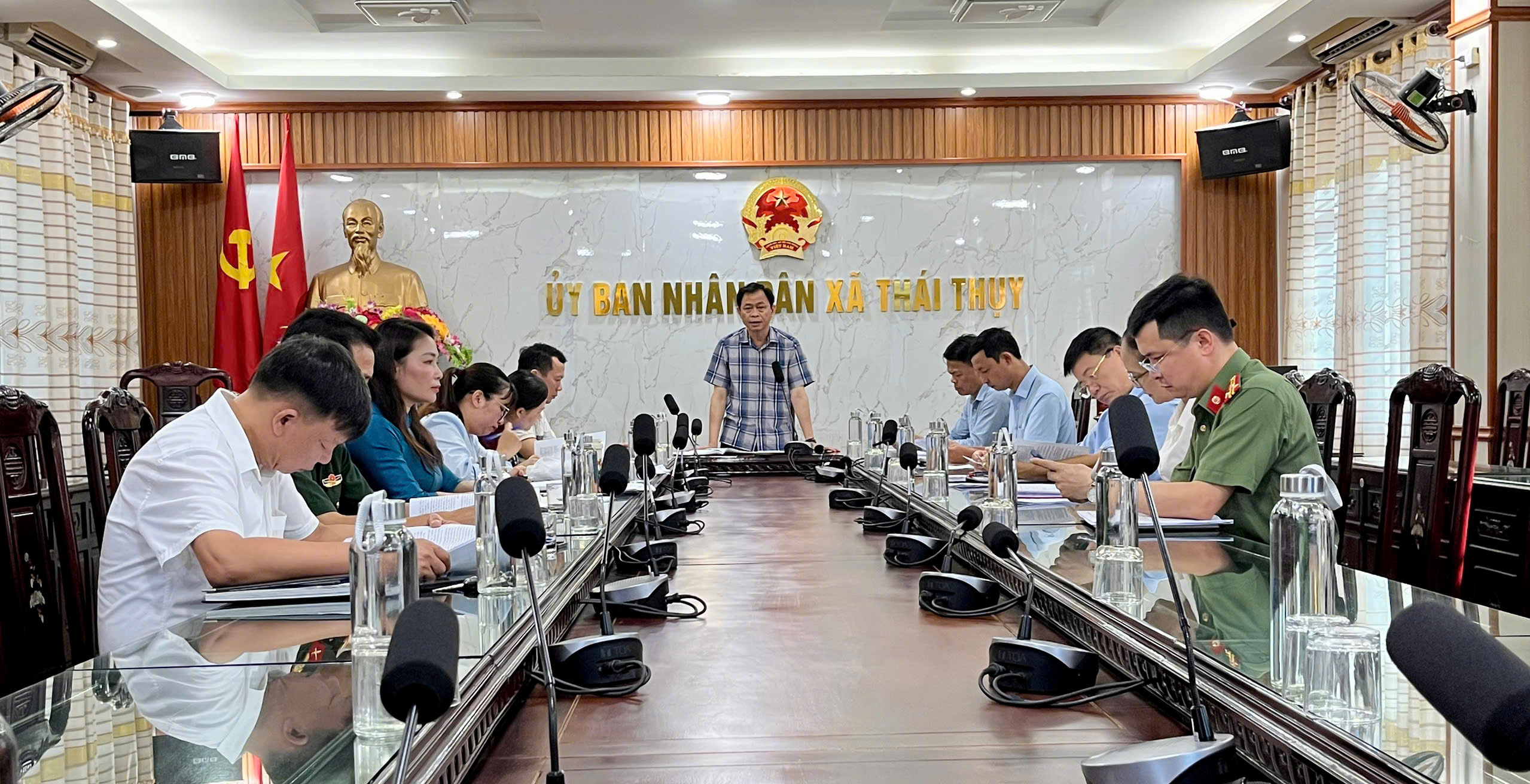 UBND XÃ THÁI THỤY HỌP NGHE DỰ THẢO CÁC BÁO CÁO TRÌNH KỲ HỌP THƯỜNG LỆ GIỮA NĂM 2026 HĐND XÃ KHÓA II