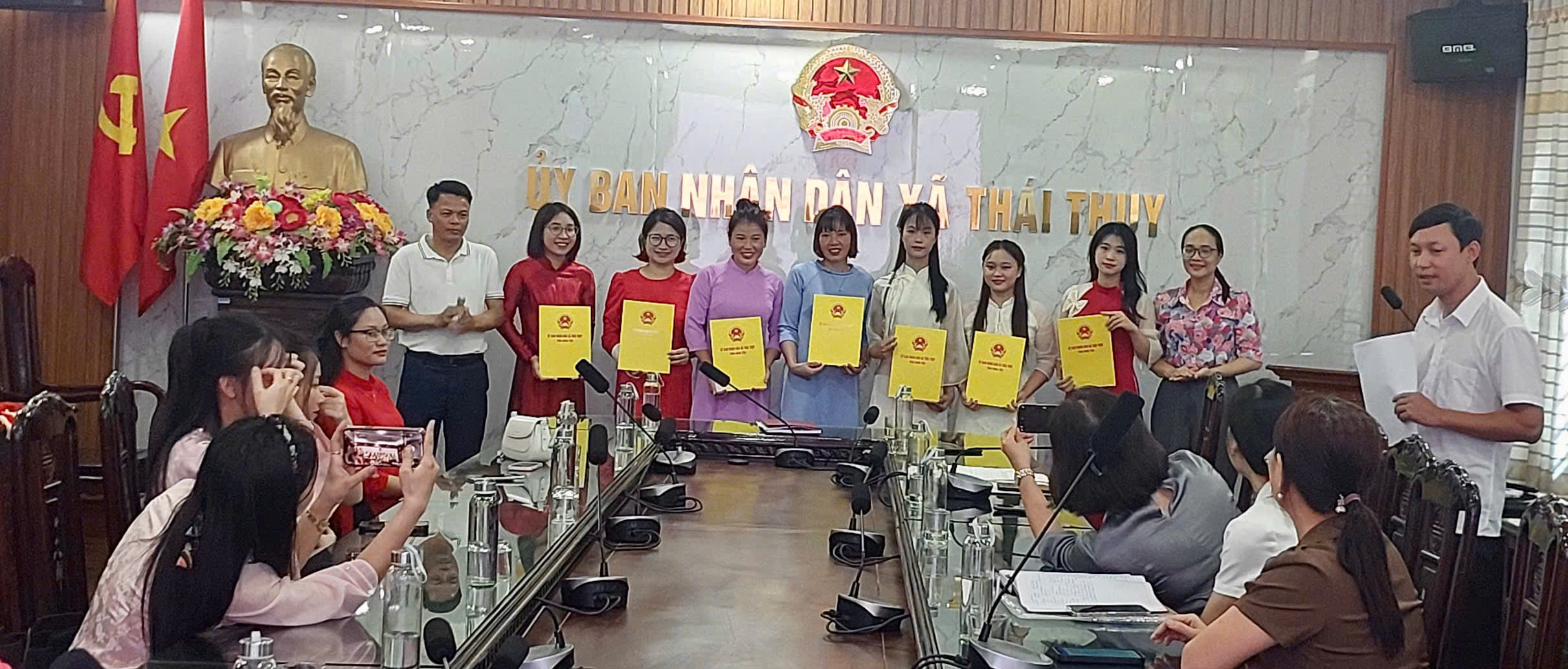 Xã Thái Thụy tổ chức Hội nghị công bố các quyết định tiếp nhận và phân công giáo viên về các trường học năm 2026