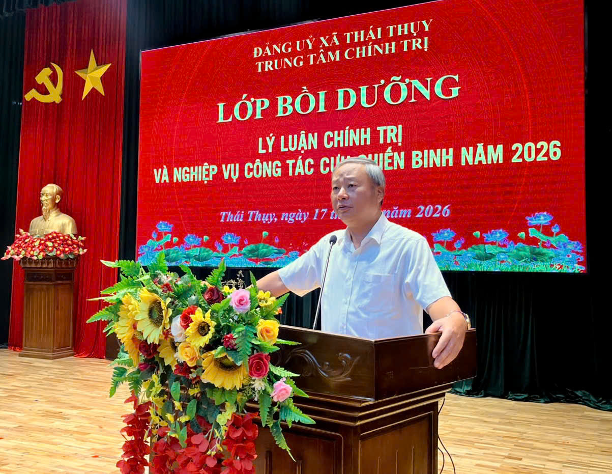 Bồi dưỡng lý luận chính trị và nghiệp vụ công tác Hội Cựu chiến binh cho cán bộ chi hội