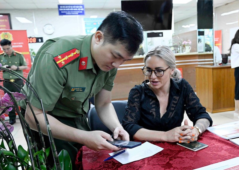 Quy định quản lý nhập cảnh, xuất cảnh và cư trú của người nước ngoài tại Việt Nam