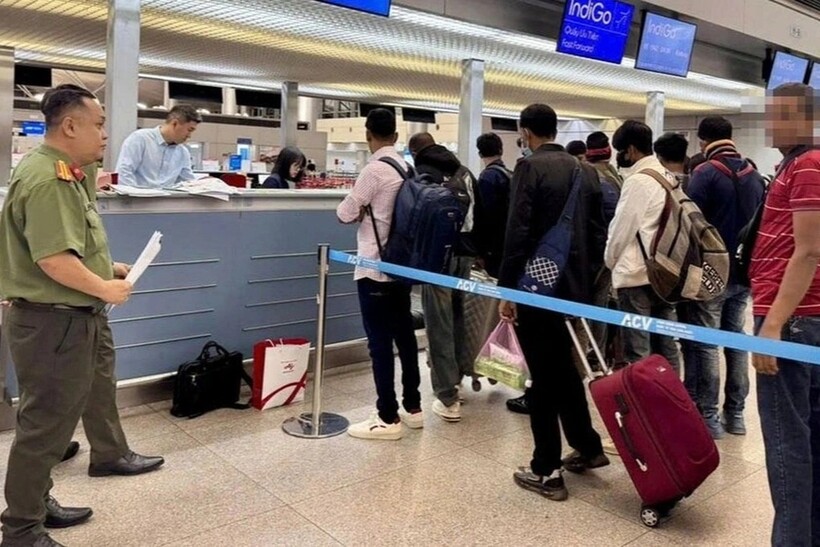 Những điểm mới trong quy định về nhập cảnh, xuất cảnh, quá cảnh, cư trú của người nước ngoài tại Việt Nam