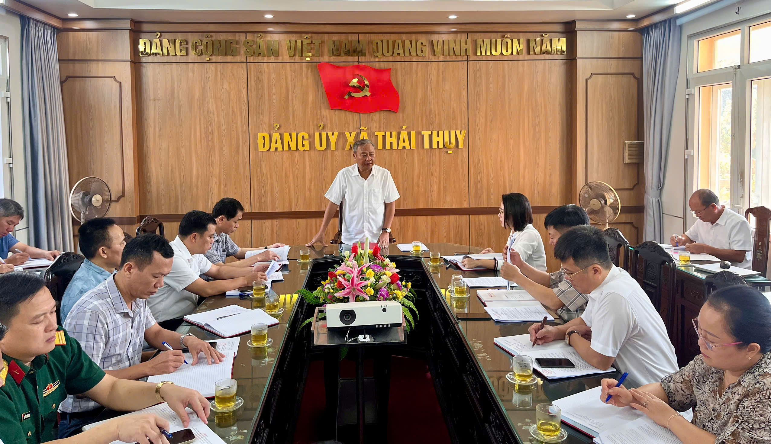 Thường trực Đảng ủy xã Thái Thụy đánh giá kết quả 9 tháng đầu năm, định hướng nhiệm vụ trọng tâm 3 tháng cuối năm 2026