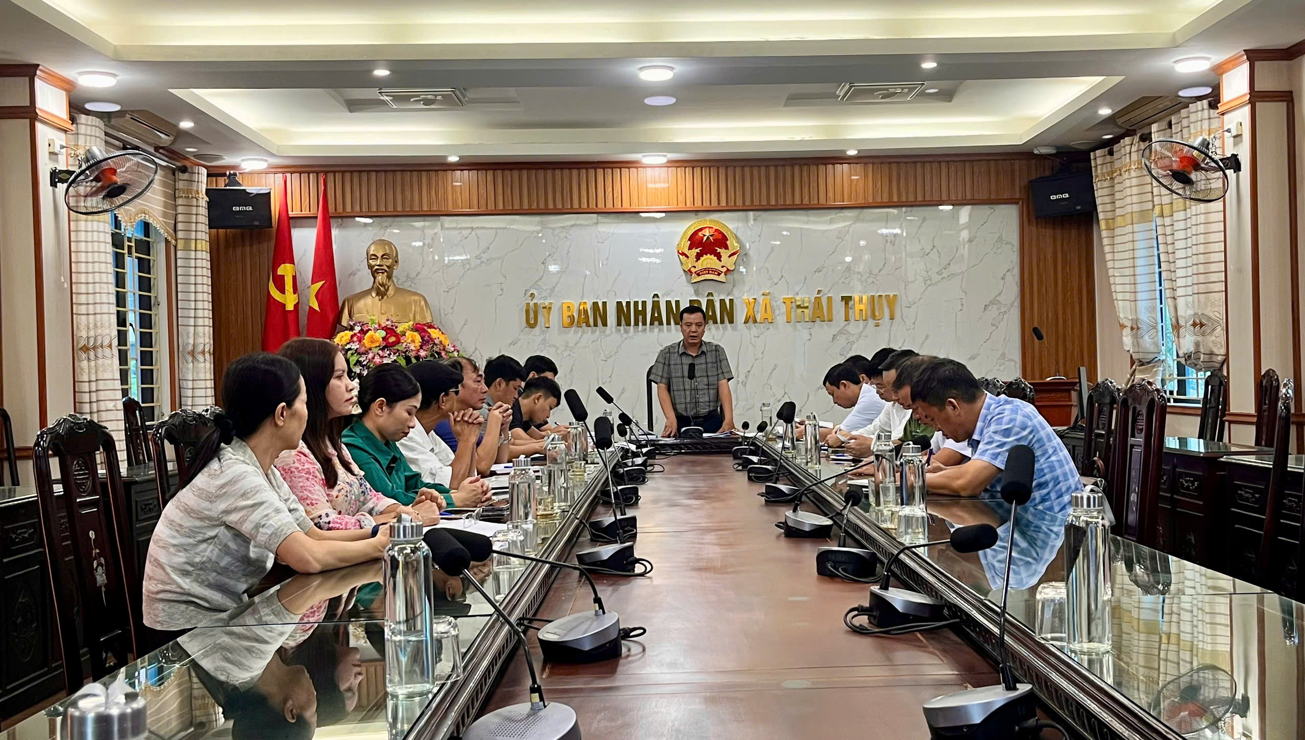 Xã Thái Thụy làm việc với hộ dân, tháo gỡ vướng mắc, thống nhất bàn giao mặt bằng thực hiện Dự án nâng cấp phố Hoa Diêm và đường vào khu nhà ở thương mại OĐT-19